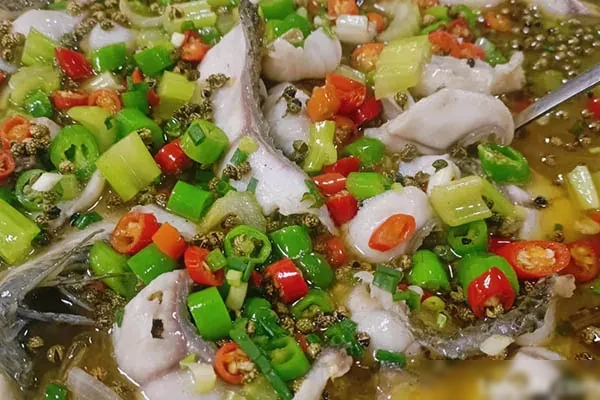 图片[1]-《青花椒鱼》价值16800米教程-爱尚配方网