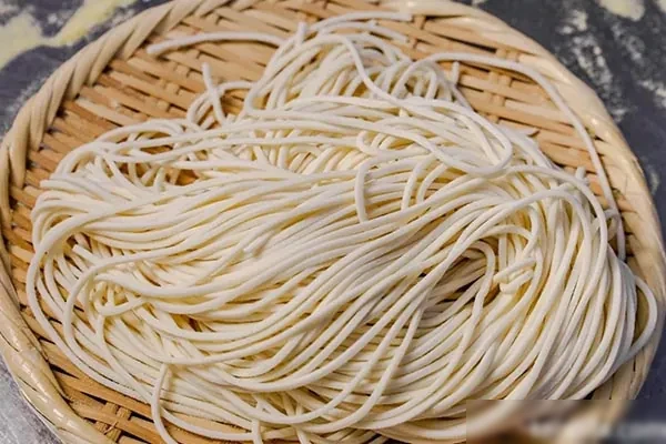 勇哥实体店鲜面条全套技术-爱尚配方网