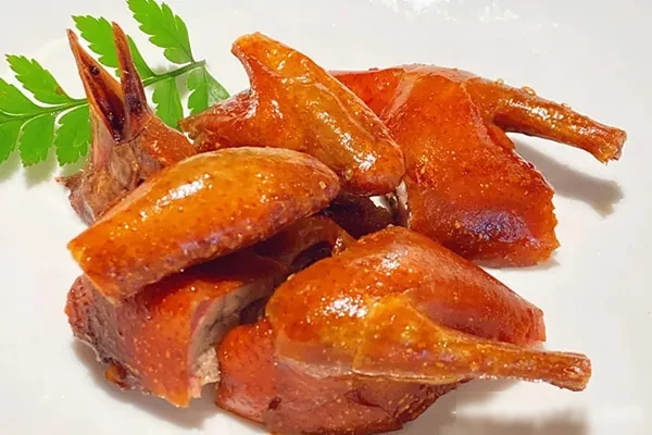 《脆皮乳鸽》生炸，熟炸，学习两款技术配方和视频教程-爱尚配方网