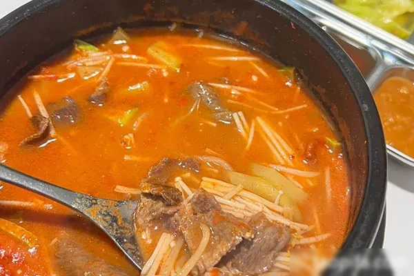 东北酱汤制作&大骨头&酱脊骨技术配方和视频教程-爱尚配方网