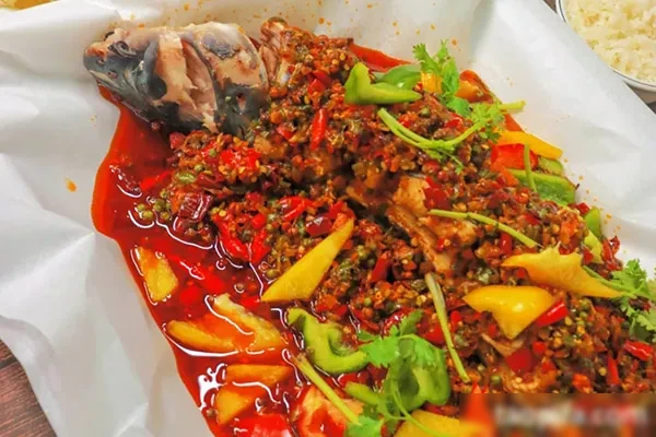 图片[1]-巫山纸上烤鱼、纸包鱼全套技术视频教程-爱尚配方网