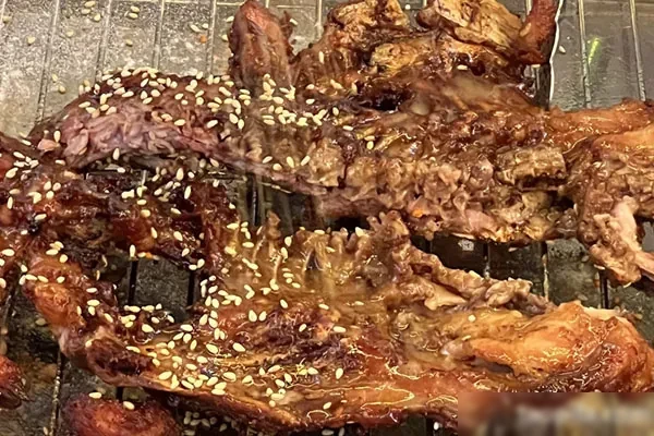 飘香铁板鸡架技术配方和视频教程-爱尚配方网