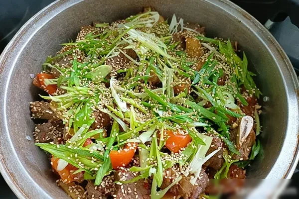 炕锅牛排鸡排骨均可_厨房小哥阿龙课程视频教程-爱尚配方网