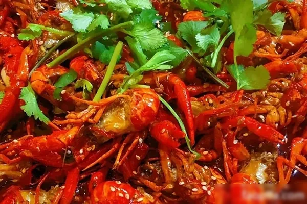 小龙虾的烹饪做法视频教程-爱尚配方网