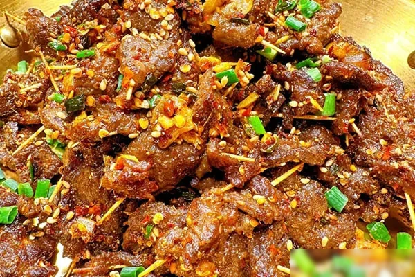 图片[1]-牙签牛肉制作教程-爱尚配方网