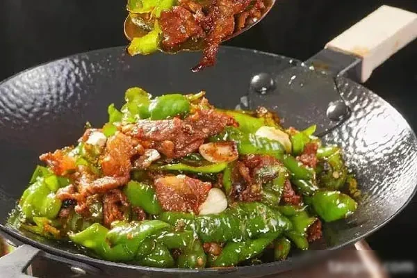 图片[1]-湖南肉炒肉视频教程-爱尚配方网