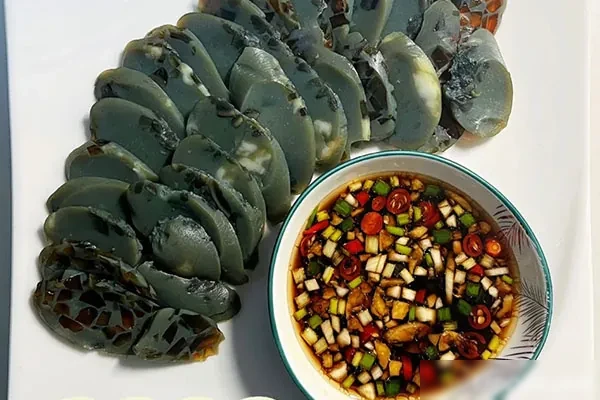 图片[1]-标准化松花鸡蛋肠制作教学视频教程-爱尚配方网