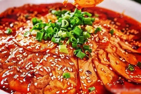 高毛利砂锅秘制酱料技术：麻辣红汤料+红汤烧制酱+送肉臊酱及应用菜例-爱尚配方网